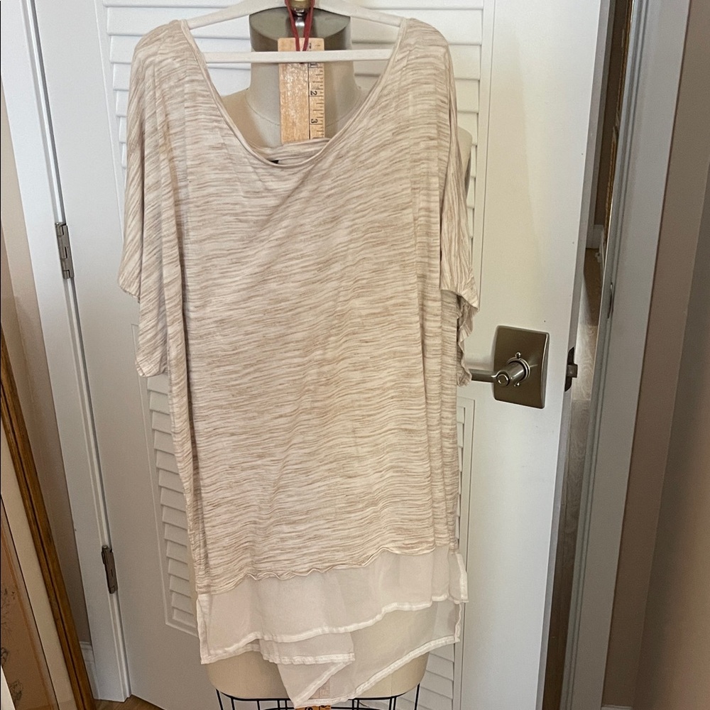 Elegant Beige Women's Tunic Top